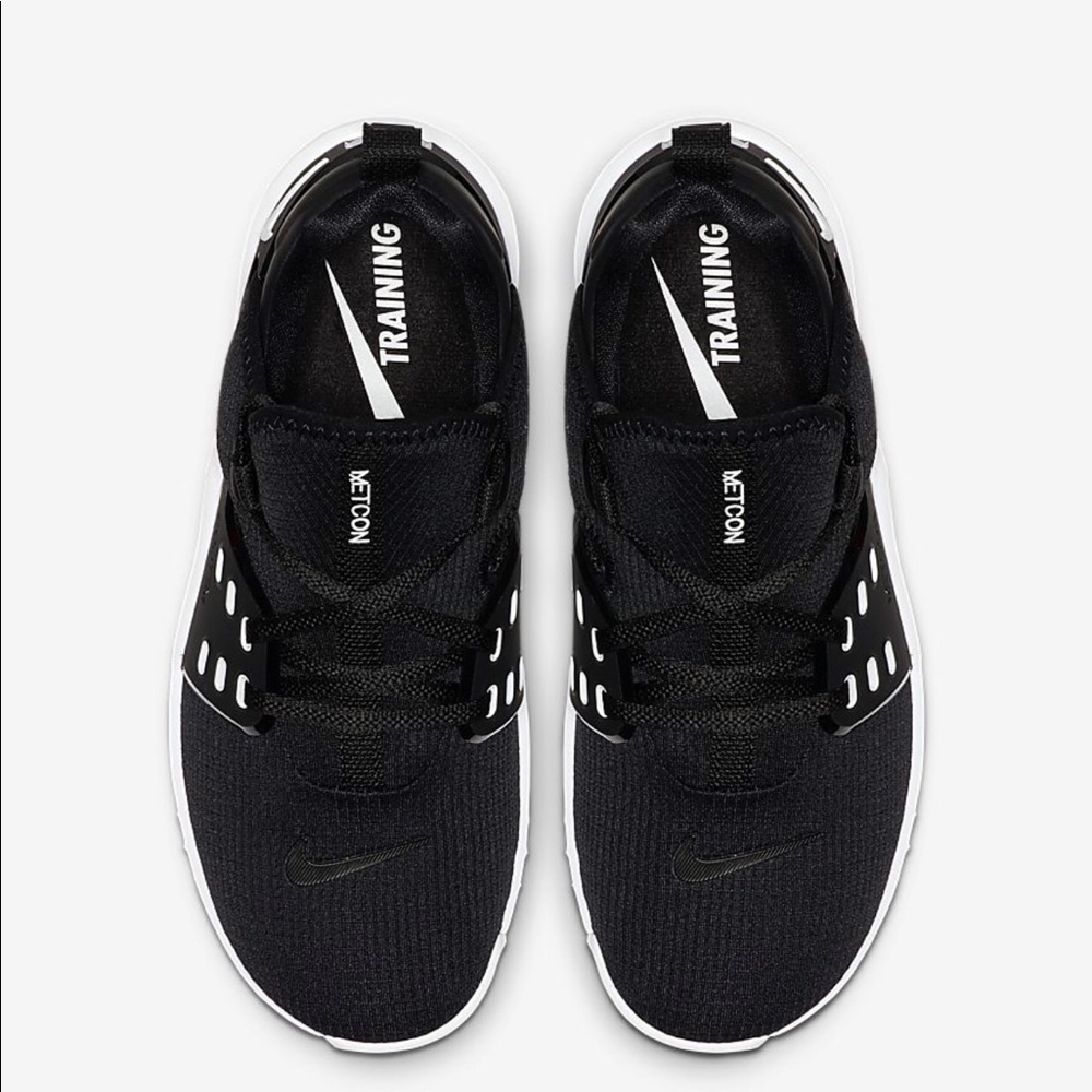 Black/White Nike Free X Metcon 2, NWT! 🖤